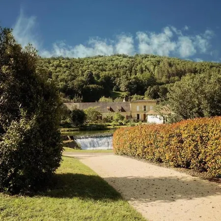 In Les Eyzies De Tayac Sireuil With Pool Holiday home *